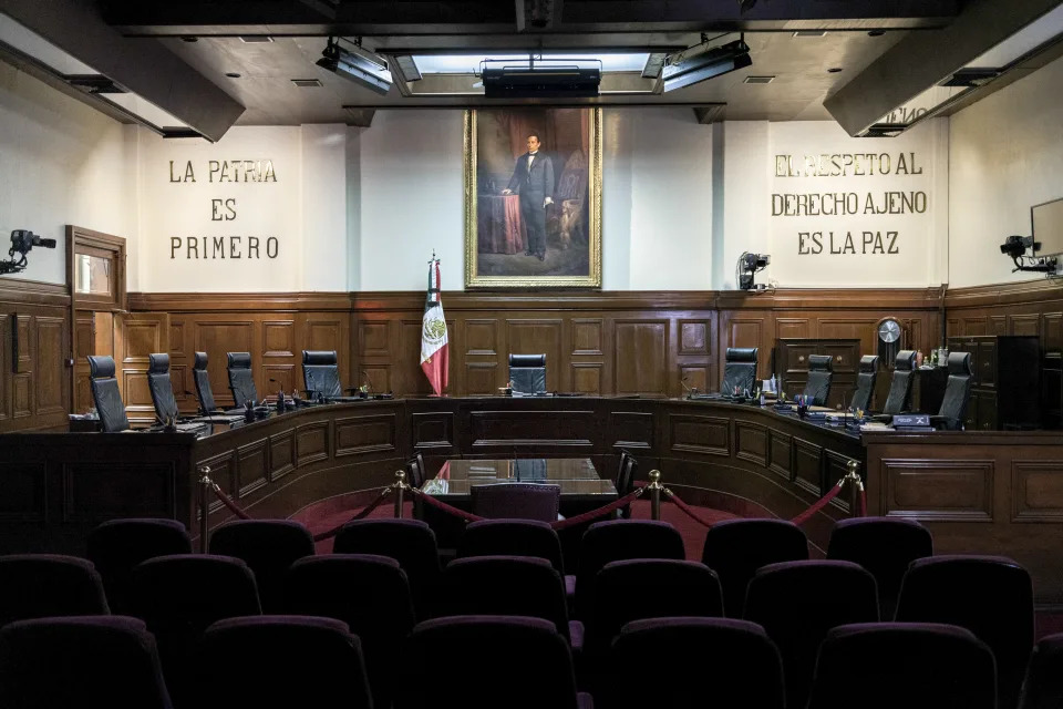 La sala de la Suprema Corte de Justicia de la Nación en la Ciudad de México. (Luis Antonio Rojas/The New York Times)