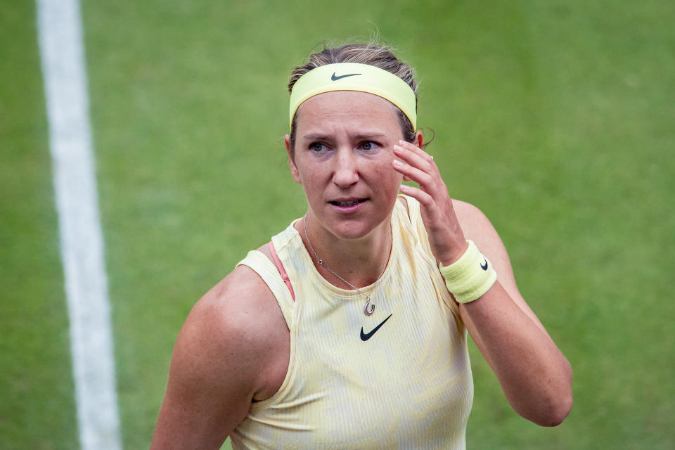 Victoria Azarenka reacting.