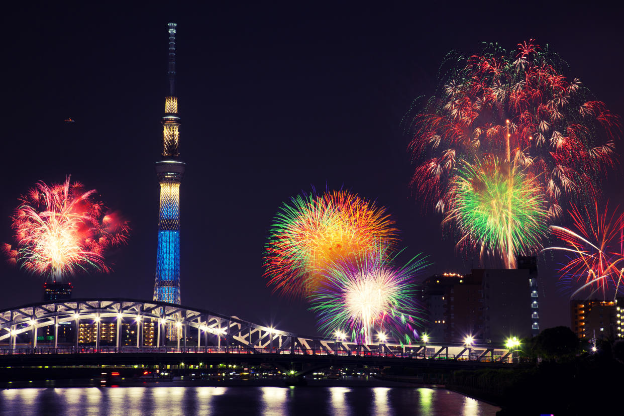 Summer fireworks on Sumida River, Japan. (Photo: Gettyimages)