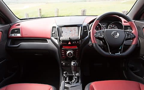 Ssangyong Tivoli XLV dashboard layout