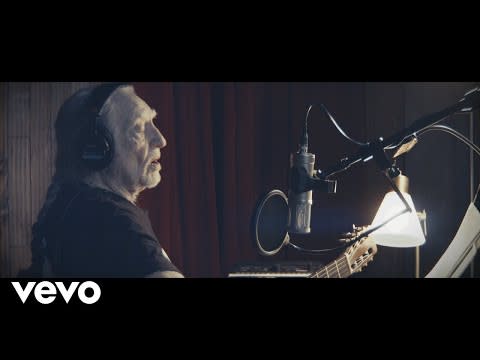 Willie Nelson — Ride Me Back Home