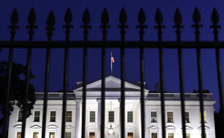 A general view of the White House in Washington September 30, 2013. REUTERS/Yuri Gripas/Files