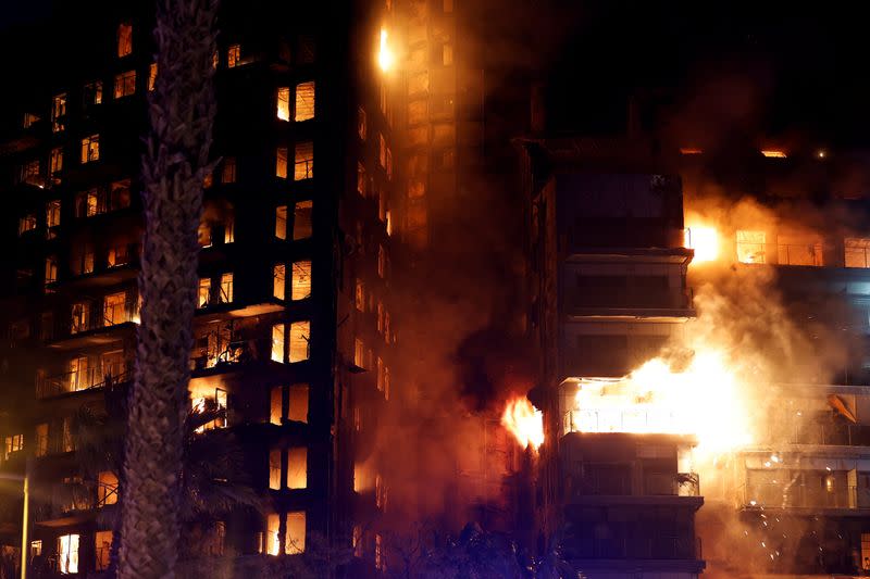 Fire of apartment building in Valencia