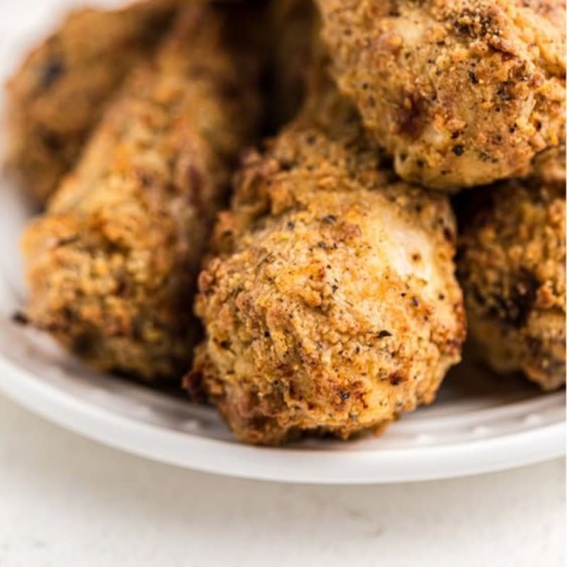 <p>Pink When</p><p>This healthy copycat KFC southern fried chicken recipe will blow your mind! </p><p><strong>Get the recipe: </strong><a href="https://prettydeliciouseats.com/2021/03/air-fryer-kfc-buttermilk-southern-fried-chicken-drumsticks/" rel="nofollow noopener" target="_blank" data-ylk="slk:Easy KFC Air Fryer Fried Chicken Recipe;elm:context_link;itc:0;sec:content-canvas" class="link rapid-noclick-resp"><strong>Easy KFC Air Fryer Fried Chicken Recipe</strong></a></p>