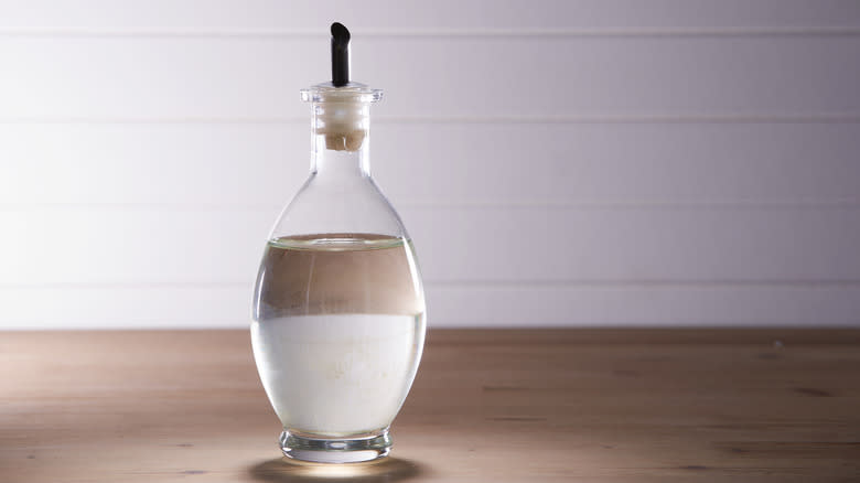 White vinegar in bottle