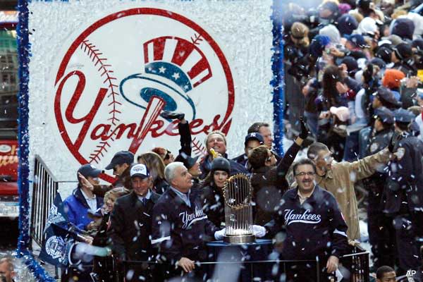 Jay Z performs at City Hall where the New York Yankees are honored for  their World Series win at City Hall following a ticker tape parade on  November 6, 2009 in New