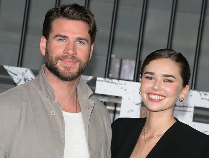 Liam Hemsworth y su novia, Gabriella Brooks