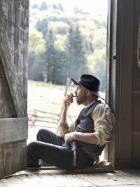 EMMYS: Kevin Costner On ‘Hatfields & McCoys’