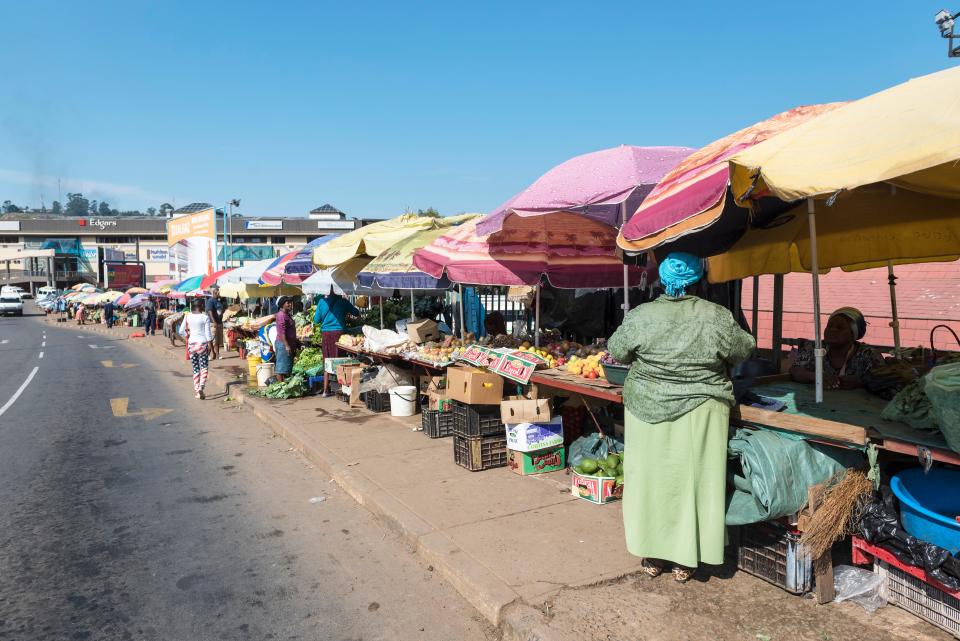 Street life in Mbabane (thekingdomofeswatini)