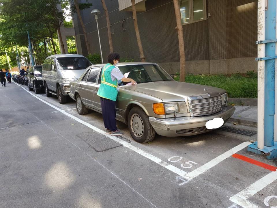 淡水區、林口區、板橋區與汐止區等4區、12條路段計370格路邊公有停車位   圖：新北市交通局提供