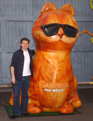 Director Peter Hewitt at the L.A. premiere of Twentieth Century Fox's Garfield