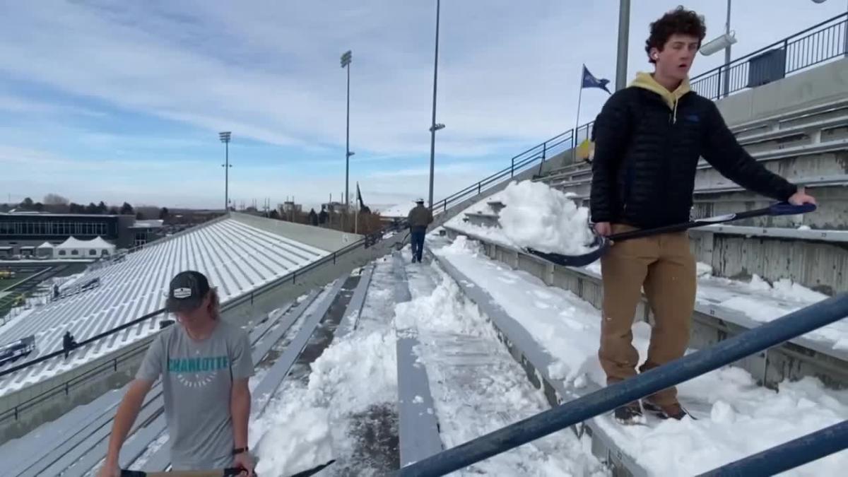 Shovelers show up to prepare Bobcat Stadium for GrizCat game [Video]