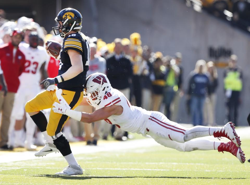 Wisconsin linebacker Jack Cichy (48) was injured Saturday vs. Iowa. (AP Photo/Charlie Neibergall)