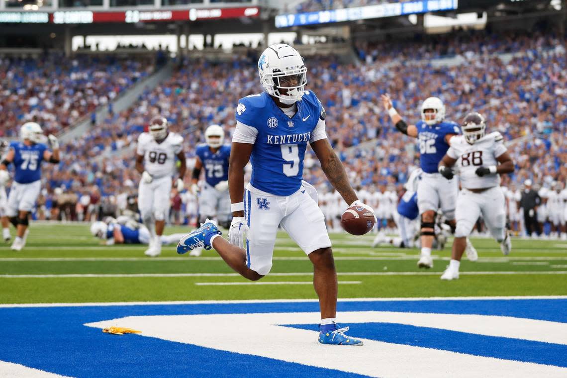 Kentucky super-senior wide receiver Tayvion Robinson caught two touchdown passes last week in UK’s 28-17 win over Eastern Kentucky.
