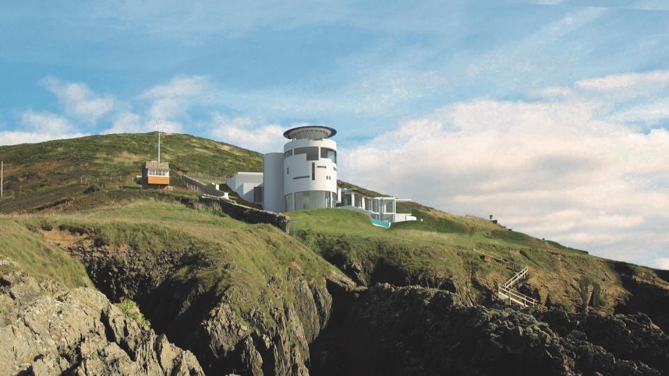 lighthouse grand designs, edward short, chesil cliff house for sale in croyde north devon