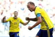 Soccer Football - World Cup - Group F - Sweden vs South Korea - Nizhny Novgorod Stadium, Nizhny Novgorod, Russia - June 18, 2018 Sweden's Andreas Granqvist celebrates scoring their first goal REUTERS/Matthew Childs