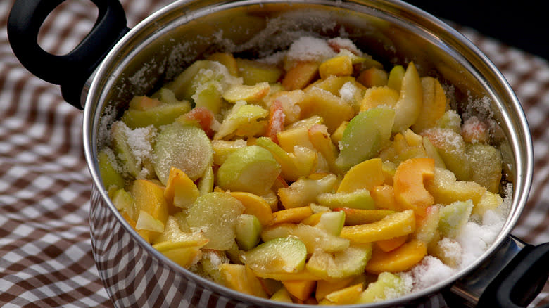 Macerated fruit in a pan
