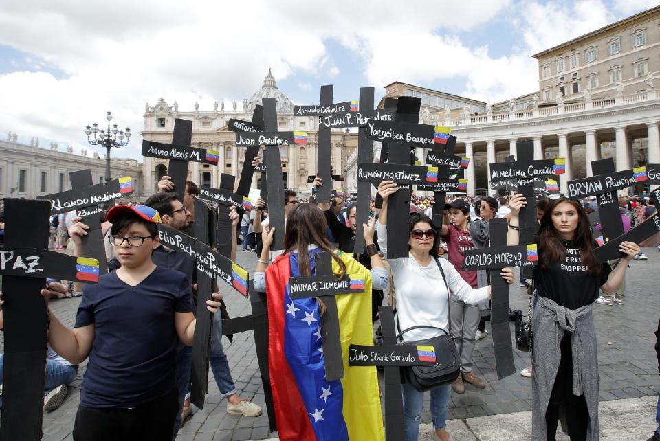 Por las víctimas en Venezuela