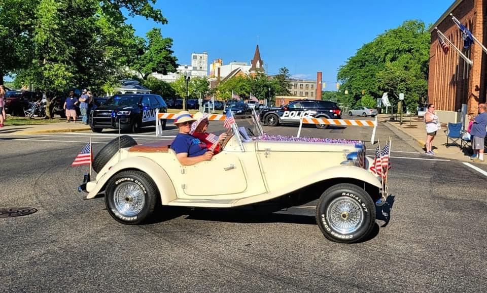 Many private citizens, businesses, and even political candidates participated in Sunday's parade.