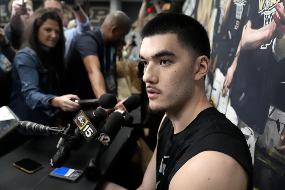 Purdue center Zach Edey speaks with reporters ahead of a Final Four college basketball game in the NCAA Tournament, Thursday, April 4, 2024, in Glendale, Ariz. NC State plays Purdue on Saturday. (AP Photo/Brynn Anderson )