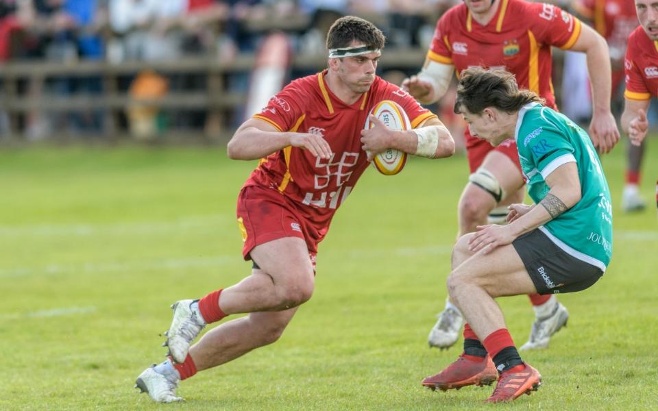 Ben Brownlee carries the ball vcs Birmingham Moseley - Chris Fell