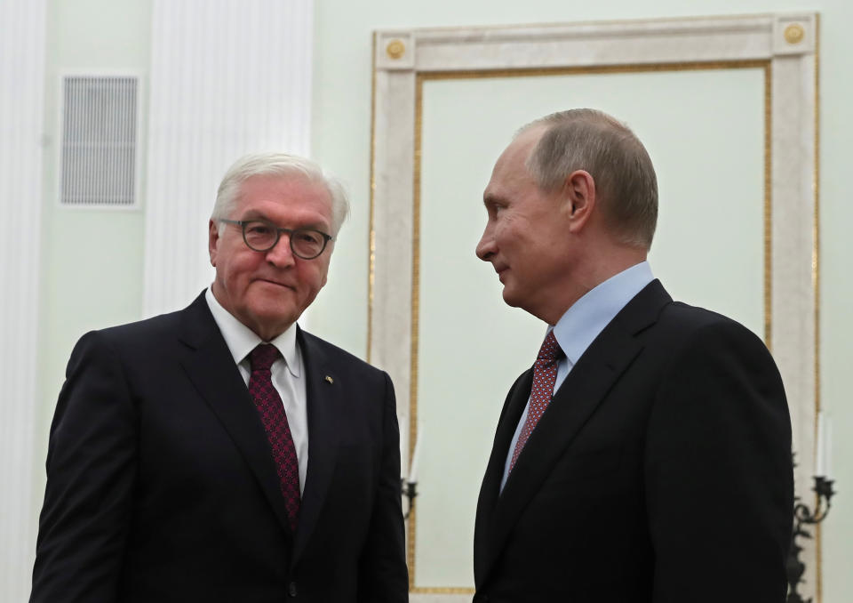 Bundespräsident Frank Walter Steinmeier mit dem russischen Präsidenten Wladimir Putin im Jahre 2017 (Bild: REUTERS/Yuri Kochetkov/Pool)