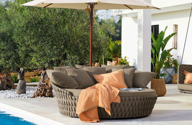 Un tapis d'extérieur pour un coin outdoor super cosy - Elle