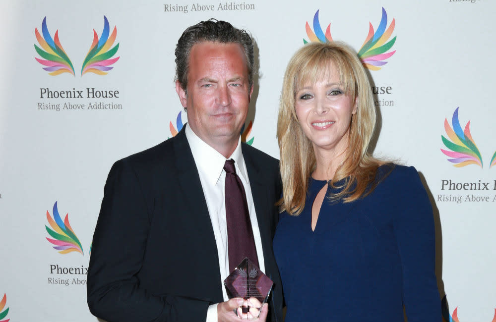 Lisa Kudrow and Matthew Perry at Phoenix House charity gala - Beverly Hills - June 2015 - Splash