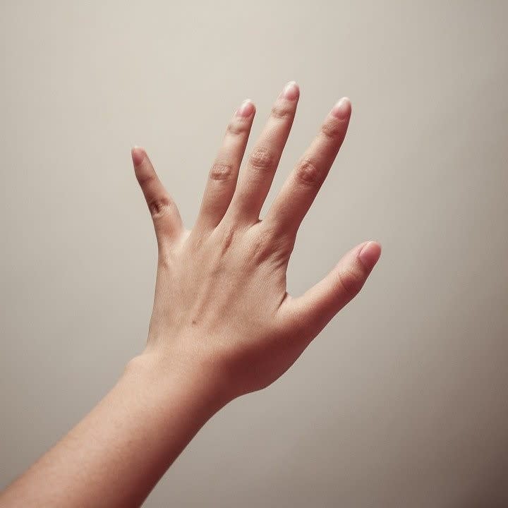 英國一位醫生指出，手指就可以得知自己的長度。（圖／翻攝自pixabay）
