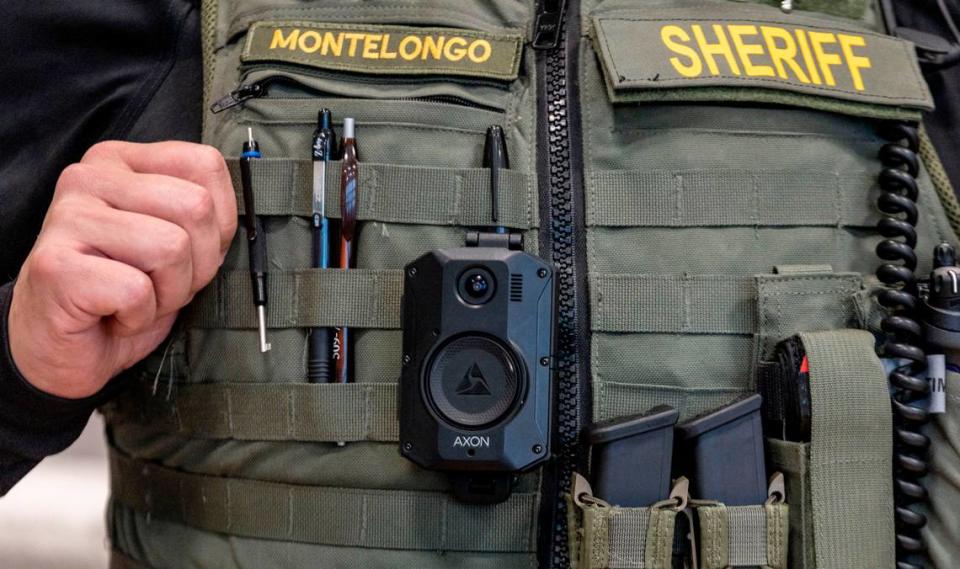 The Benton County Sheriff’s Office held an informational session about the new Axon body-worn camera system that deputies will be using now. Many police agencies moved to the cameras with a change in Washington state law this year.