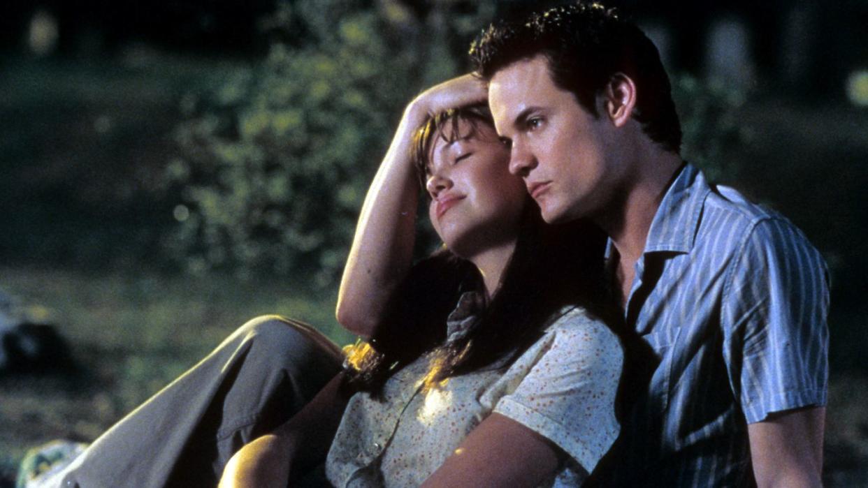 mandy moore and shane west in 'a walk to remember'