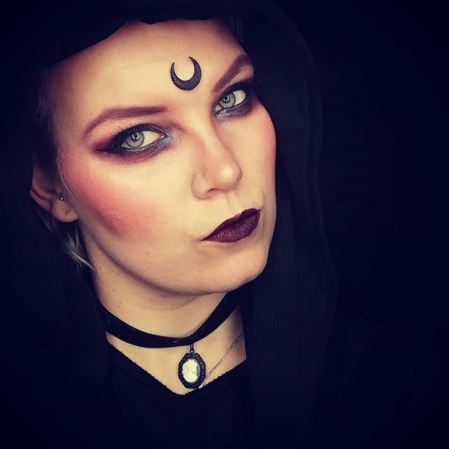 <p>Smoky eyes, almost-black lips, and a black crescent moon on the forehead make for a mysterious witch look.</p><p><a class="link " href="https://www.amazon.com/Temporary-Tattoos-Waterproof-Tattoo-Stickers/dp/B078Y4LHX6/?tag=syn-yahoo-20&ascsubtag=%5Bartid%7C10050.g.34196559%5Bsrc%7Cyahoo-us" rel="nofollow noopener" target="_blank" data-ylk="slk:SHOP CRESCENT MOON TATTOOS;elm:context_link;itc:0;sec:content-canvas">SHOP CRESCENT MOON TATTOOS</a></p><p><a href="https://www.instagram.com/p/BvZtCrUhf1Q/?utm_source=ig_embed&utm_campaign=loading" rel="nofollow noopener" target="_blank" data-ylk="slk:See the original post on Instagram;elm:context_link;itc:0;sec:content-canvas" class="link ">See the original post on Instagram</a></p>