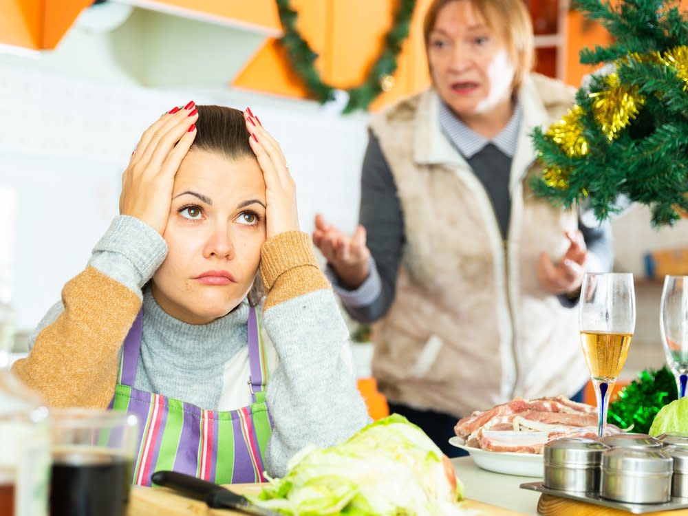 In vielen Familien entstehen an Weihnachten Konfliktsituationen. (Bild: BearFotos/Shutterstock.com)