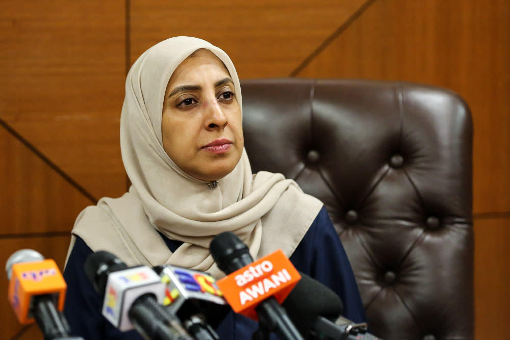 Malaysian Anti-Corruption Commission (MACC) chief commissioner Latheefa Koya speaks during a press conference after the Parliament Special Select Committee meeting in Kuala Lumpur July 4, 2019. — Picture by Yusof Mat Isa