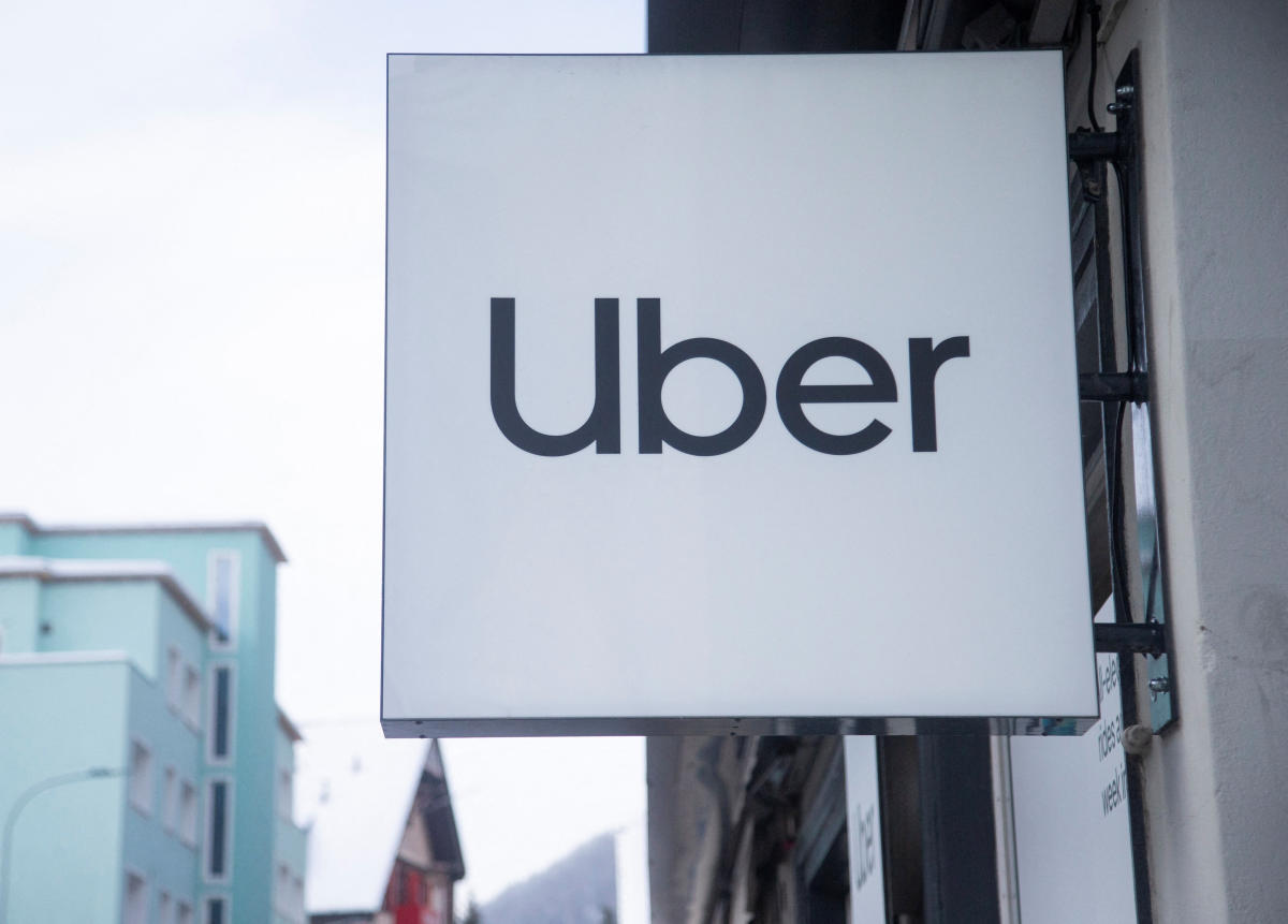 Uber reports key revenue and bookings beat