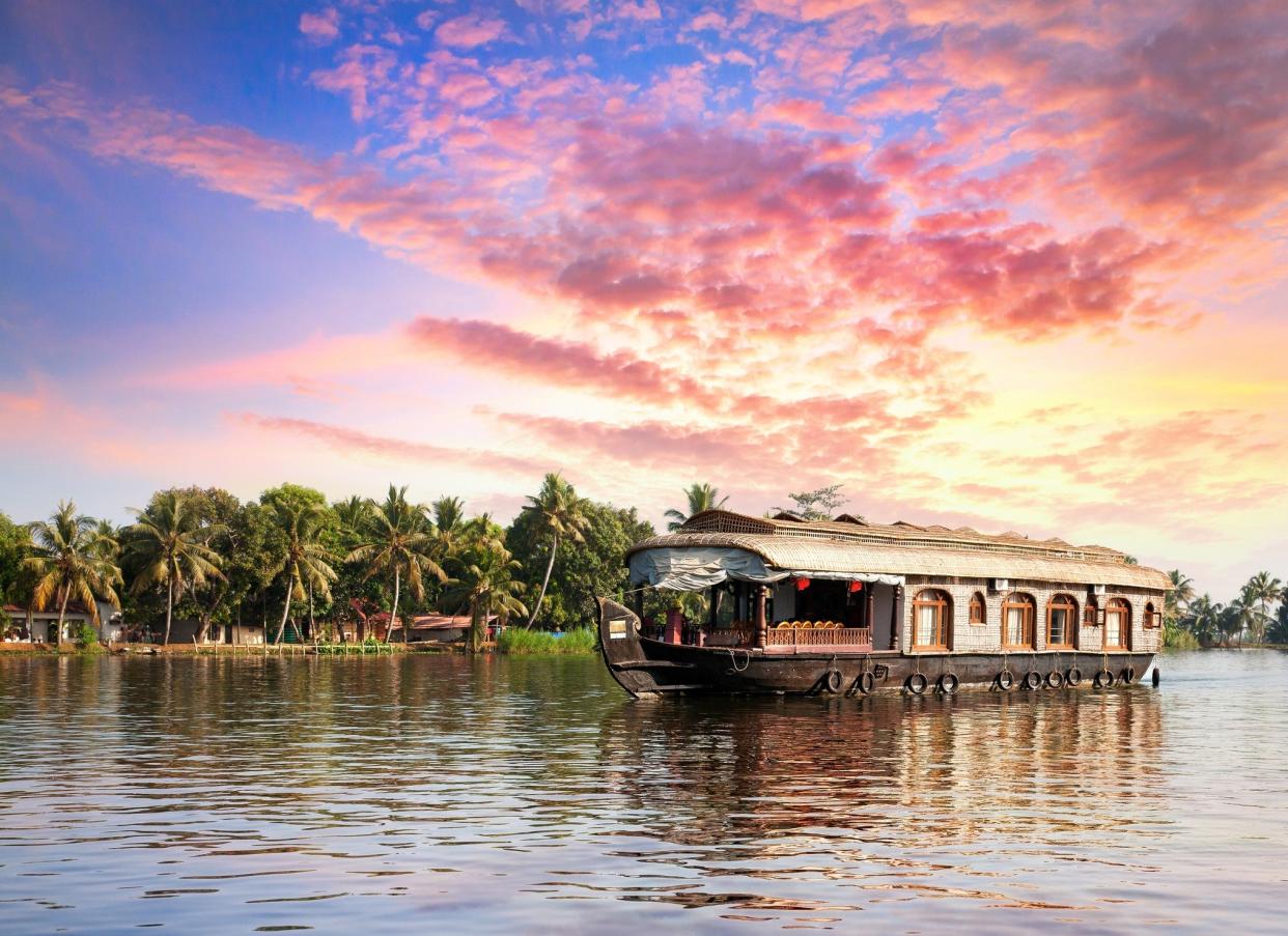 Float around Kerala's backwaters on a houseboat: Getty Images/iStockphoto