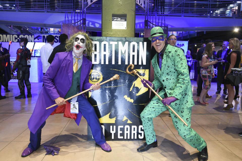 Joker and Riddler from Batman cosplayers