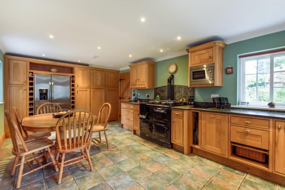 cottage for sale york kitchen