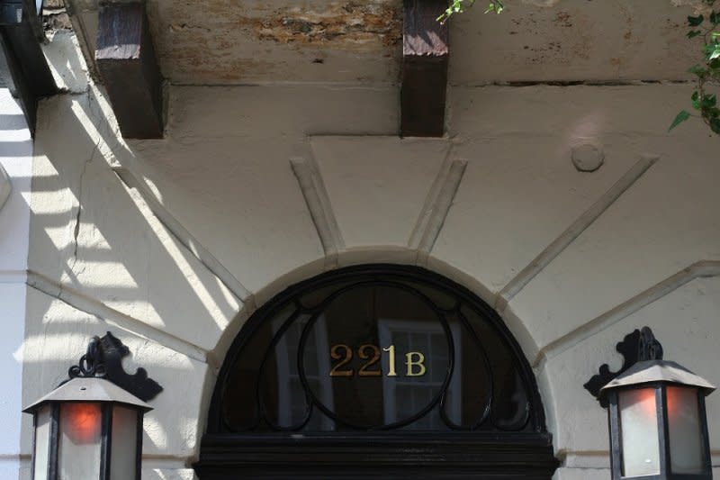 福爾摩斯系列小說中，主角夏洛克．福爾摩斯的住處與偵探事務所位在貝克街221B（取自Pixabay）