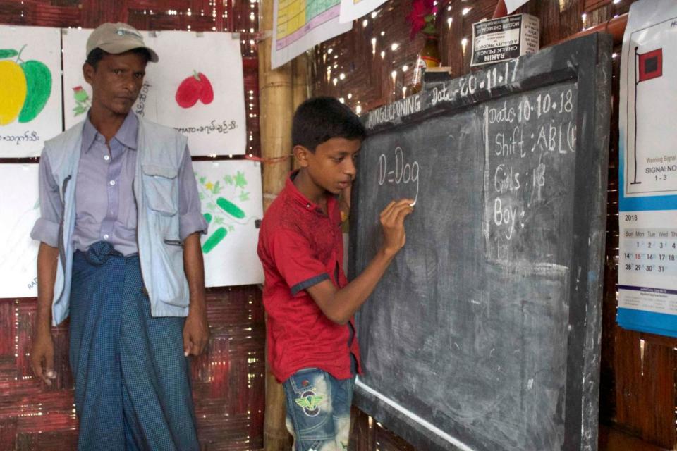 Rohingya refugee Hashim, 11, also hopes to be a doctor when he is older (ES local feed )