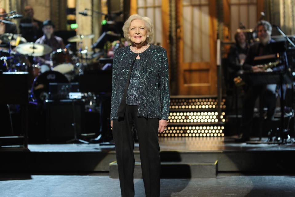 She's the oldest host of 'Saturday Night Live.'