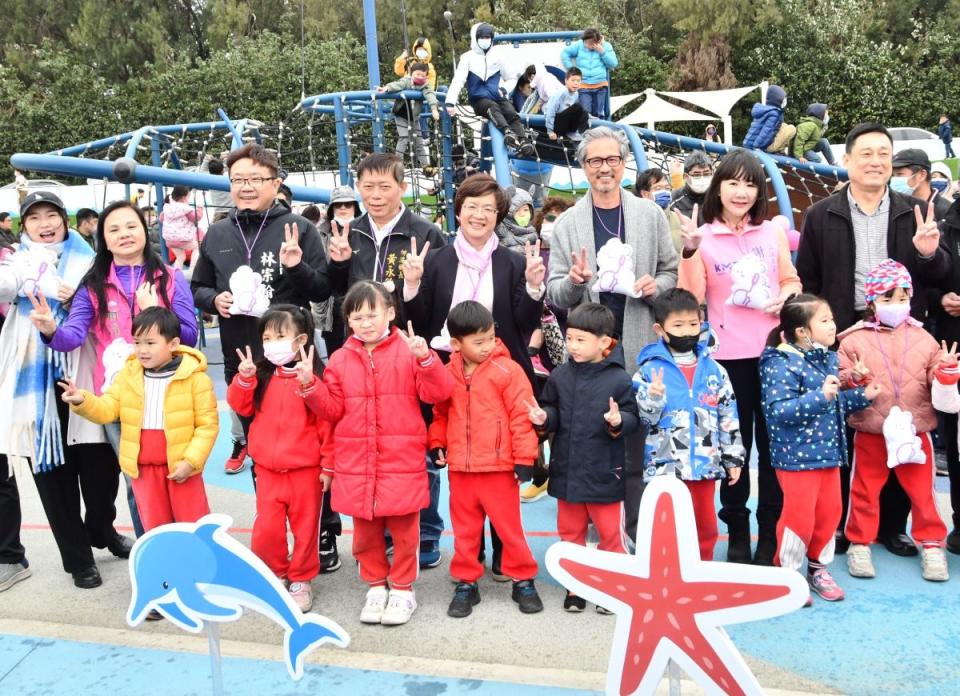 彰化縣「嬉濱海豚公園」竣工啟用，串連彰化濱海各遊憩景點，盼能振興濱海休閒觀光產業！（圖：李河錫攝）