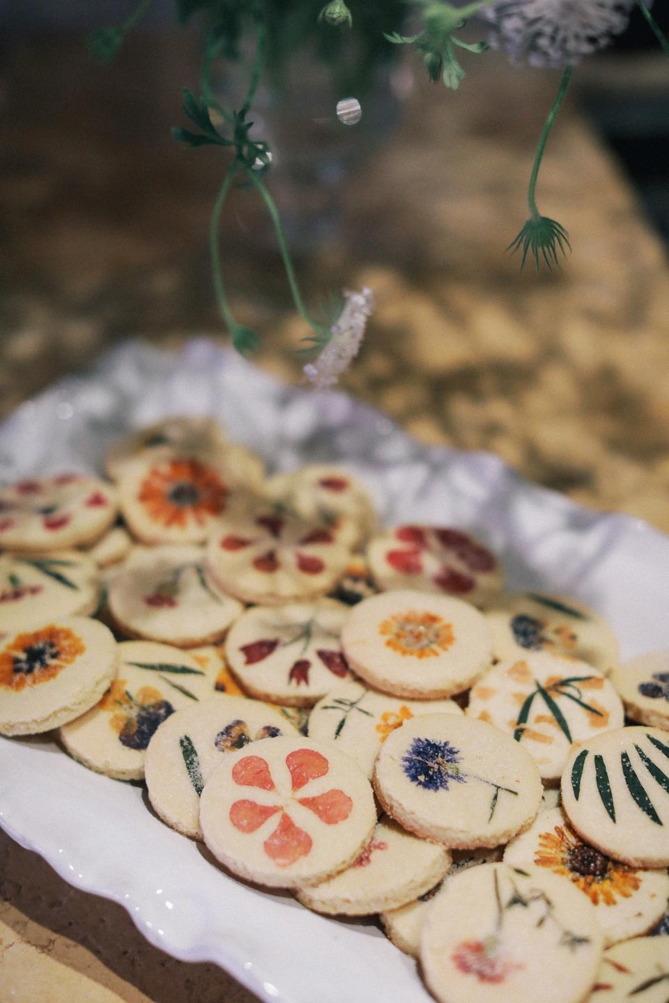 Flower-pressed shortbread cookies by Lori Stern fit the setting perfectly.