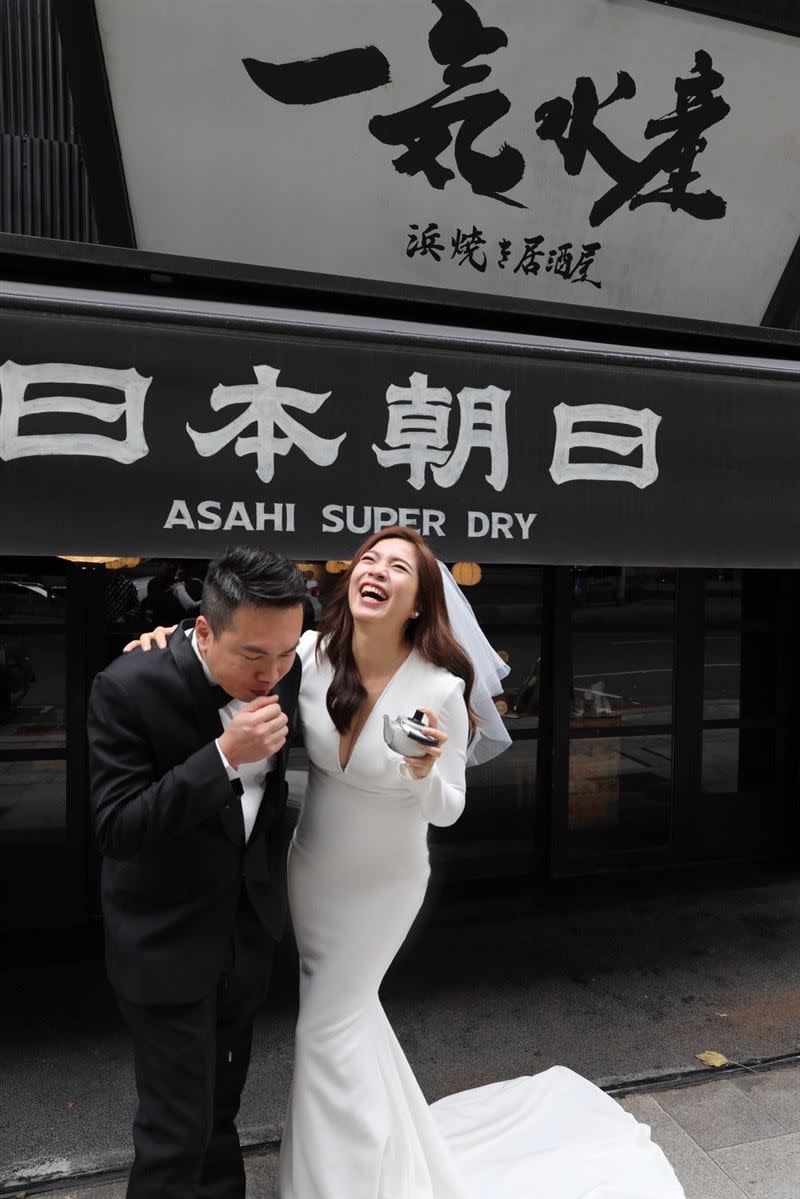 鍾沛君與交往三年的饒舌歌手陳布朗於本月登記結婚。（圖／鍾沛君提供）