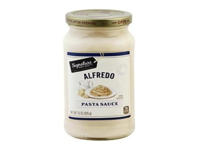 Bertolli Alfredo Sauce with Aged Parmesan Cheese - Shop Pasta Sauces at  H-E-B