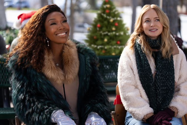 <p>Netflix</p> Brandy Norwood and Heather Graham in Netflix's 'Best. Christmas. Ever!'