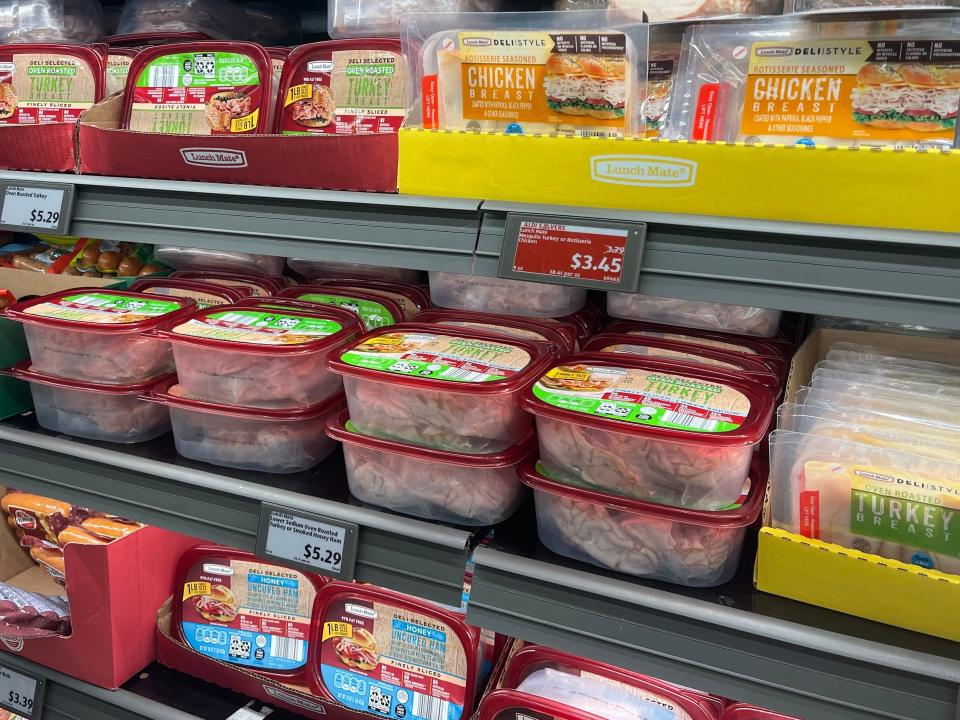 A display of deli meat at Aldi.