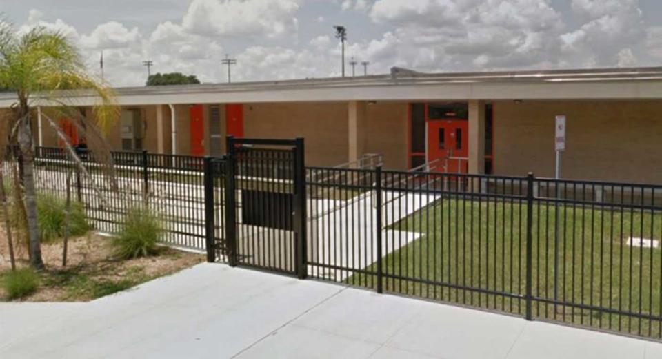 There's now an increased police presence at Bartow Middle School in Bartow, Florida. (Photo: Yahoo Magazines PYC)