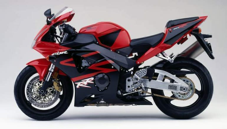 Honda CBR954  6