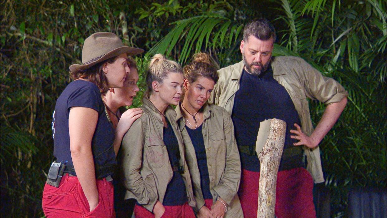 Iain Lee with Rebekah Vardy in the I'm A Celebrity jungle. (ITV)